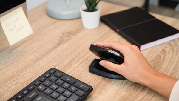 contour unimouse rechts wireless schwarz showcase 2 ergopoint